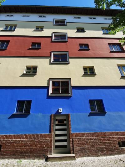 Papageienhaus-Wohnanlage, Trierer Stra�e, erbaut 1926-1928 von B. Taut, Foto Dr. Kersten Schulz